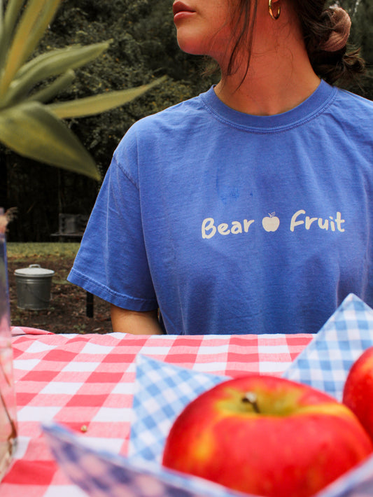 BEAR FRUIT Tee - Blue, Light Green